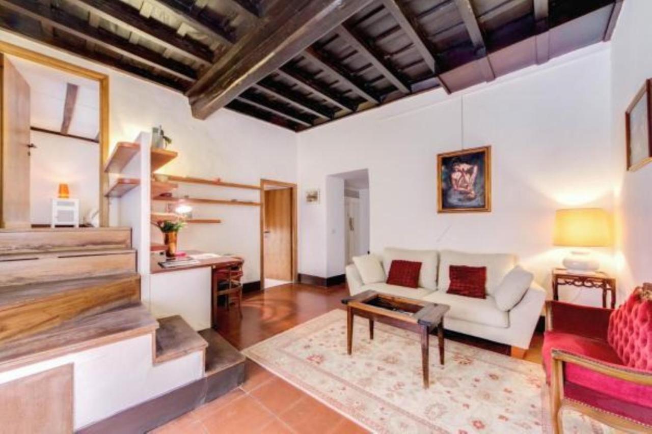 Campo Dei Fiori Stunning And Quiet Appartement