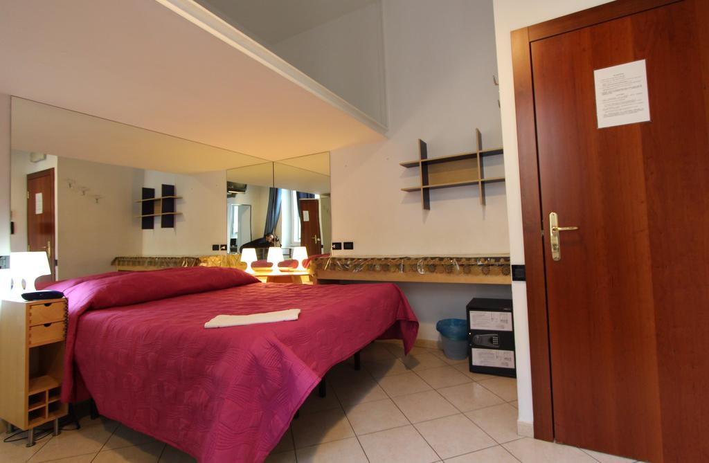 Candia Aparthotel 3*