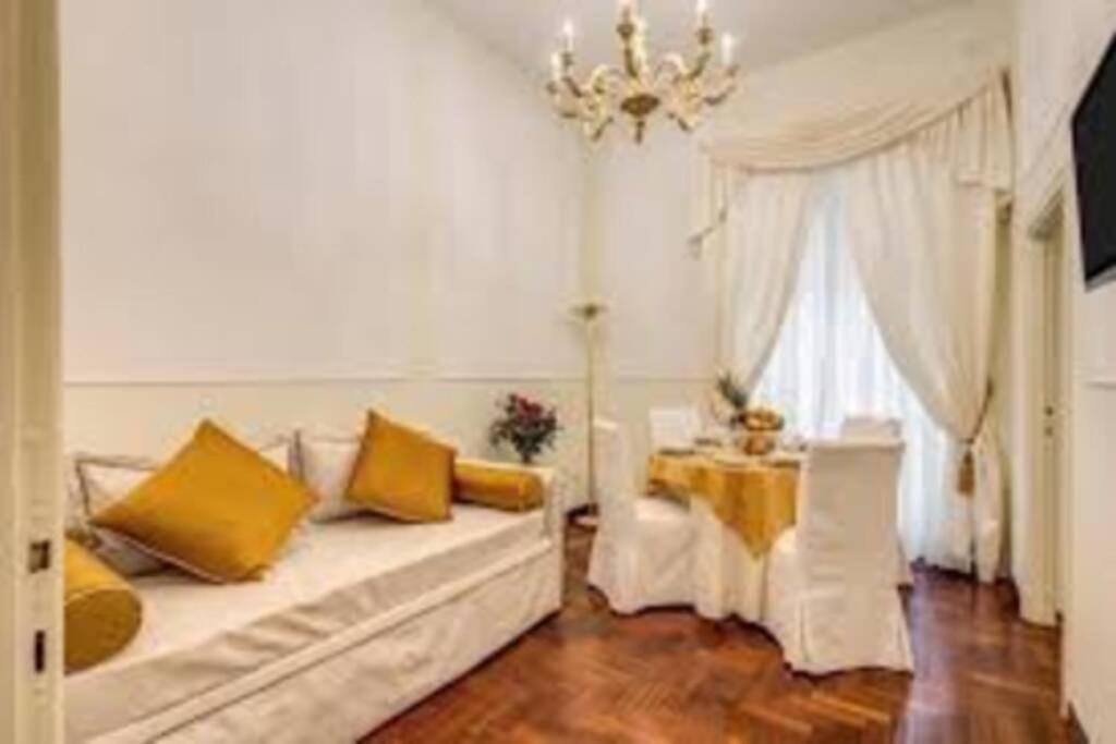 E. Spagna Luxury - Piazza Di Spagna Apartment *