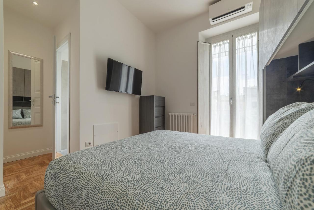 Apartment Rione Prati Elegant With Balcony