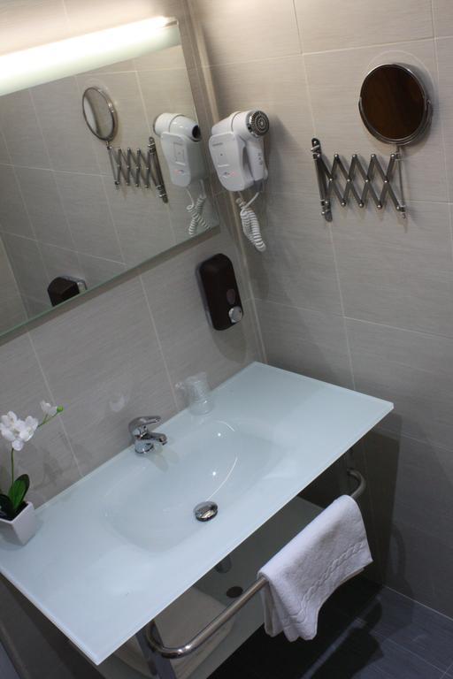 Couette-café Caesar Place 4*