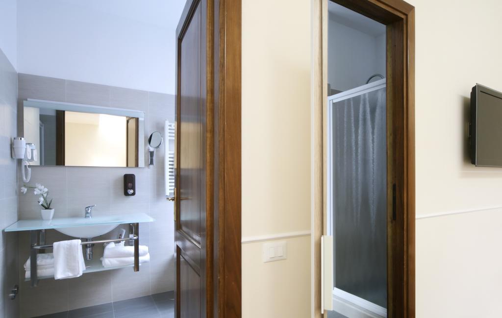 Couette-café Caesar Place 4*