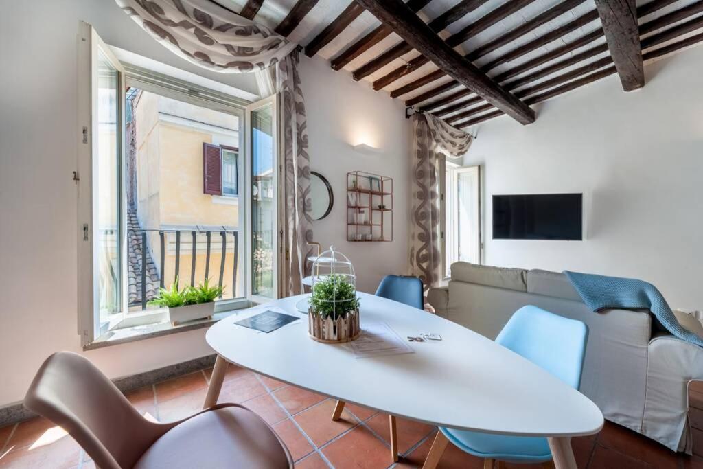 Apartment Cappellari- Attic In Campo De' Fiori Rome
