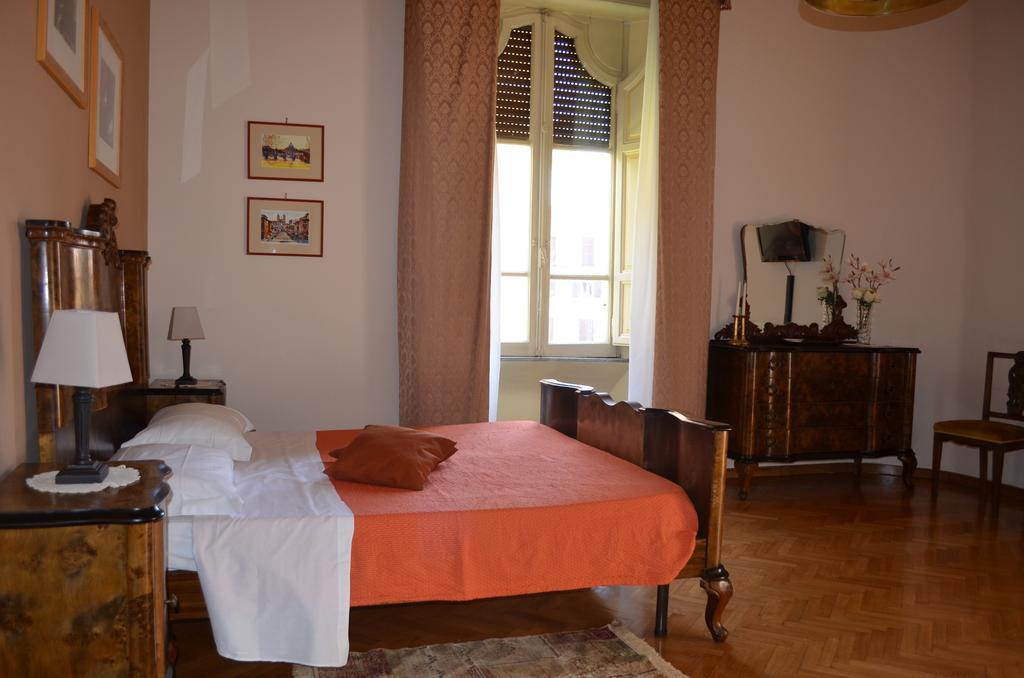 Charming House Bed & Breakfast Rome