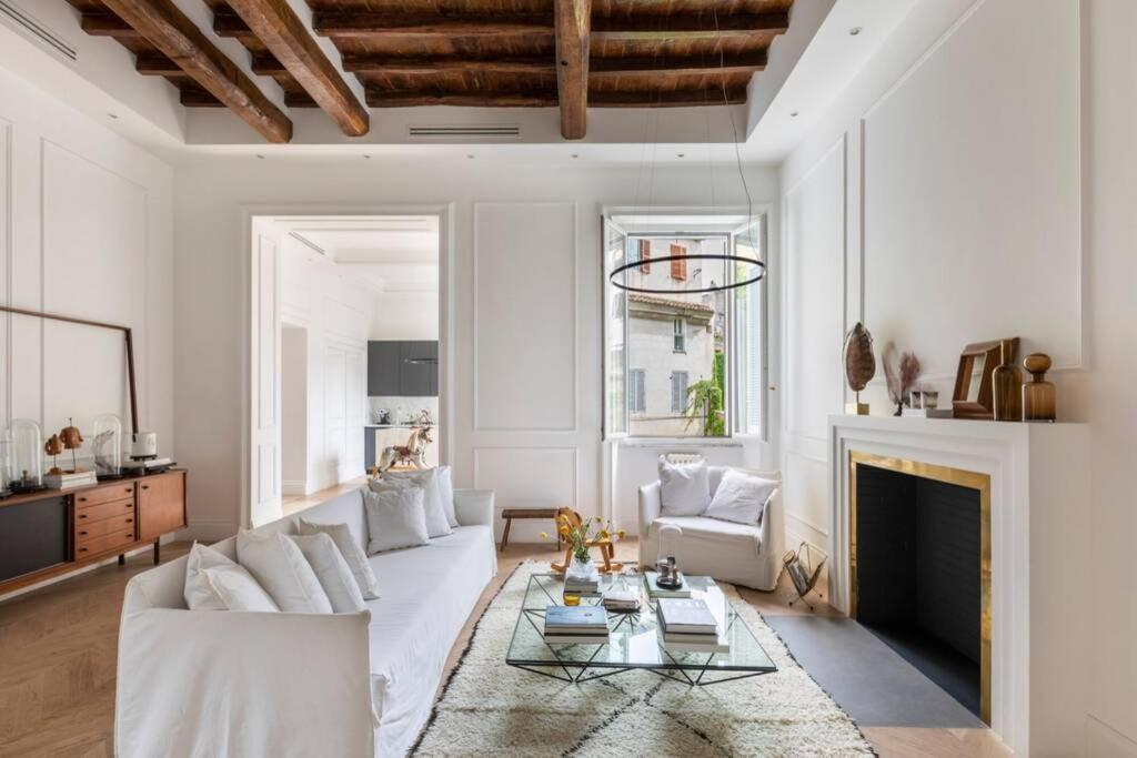 Casa Luce, A Burghesius Home
