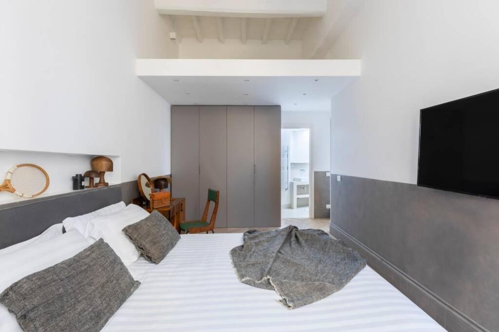 Casa Luce, A Burghesius Home Apartment
