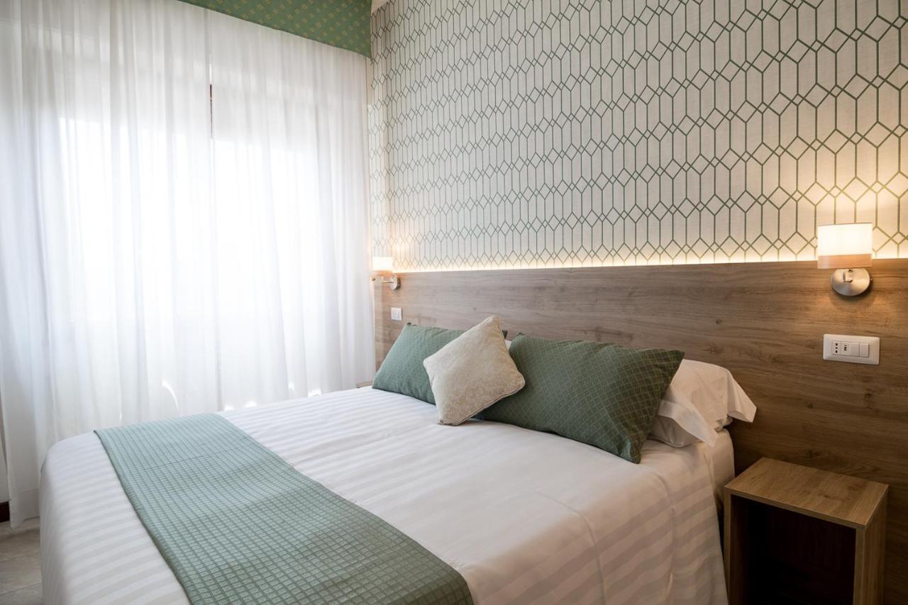 Hotel Pacific