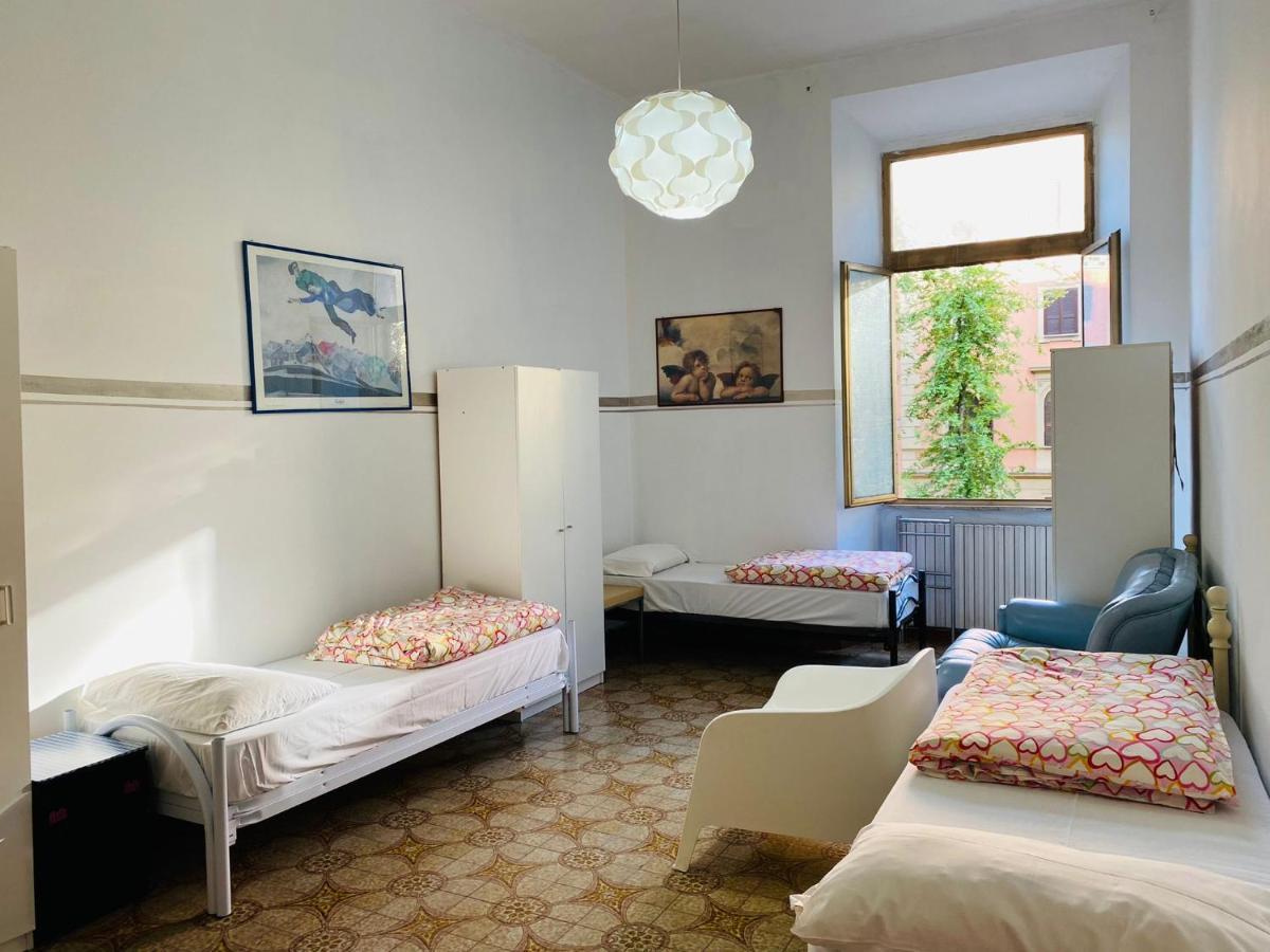 Casa de hóspedes Gondola Srls *