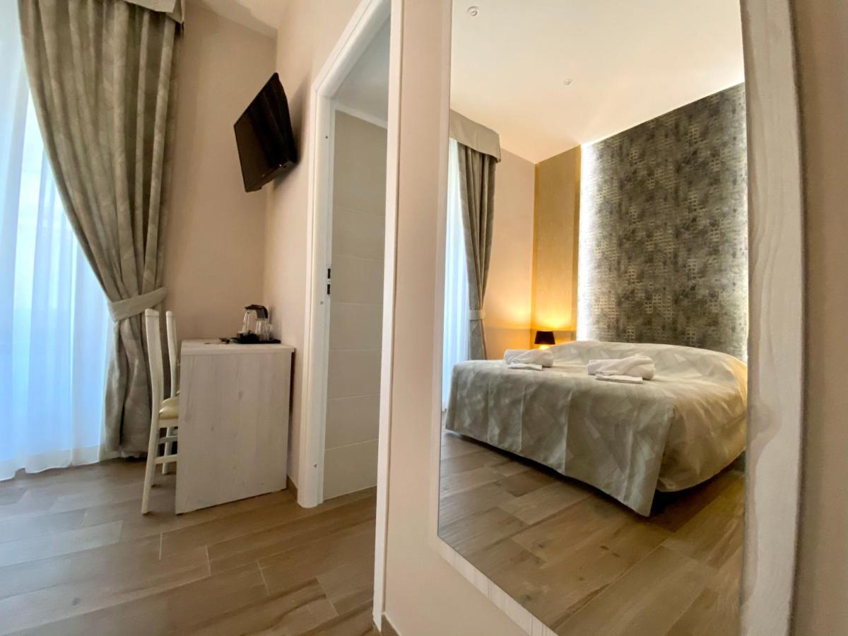 Hotelier 51 2*