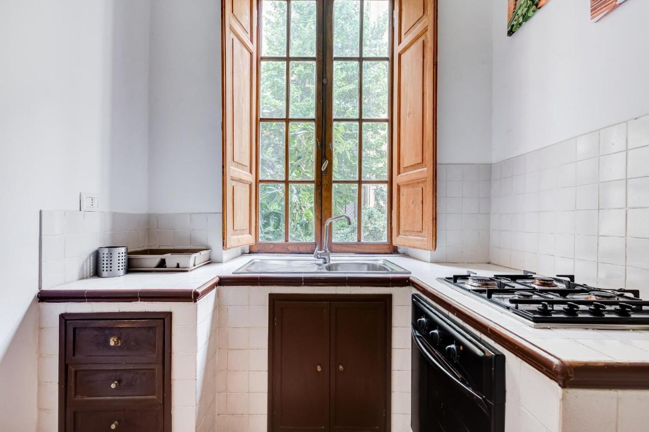 Vatican Germanico 107 Apartment