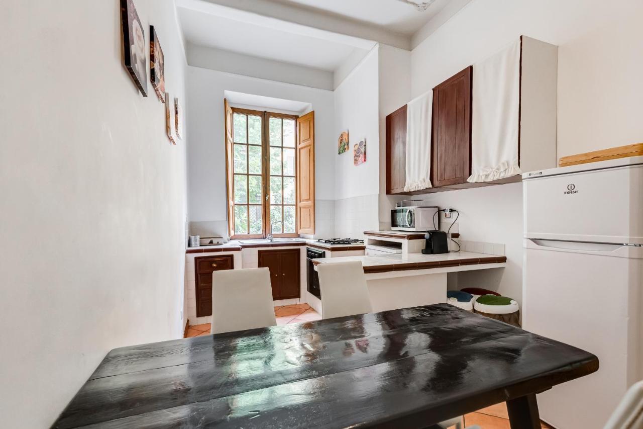 Apartment Vatican Germanico 107 Rome