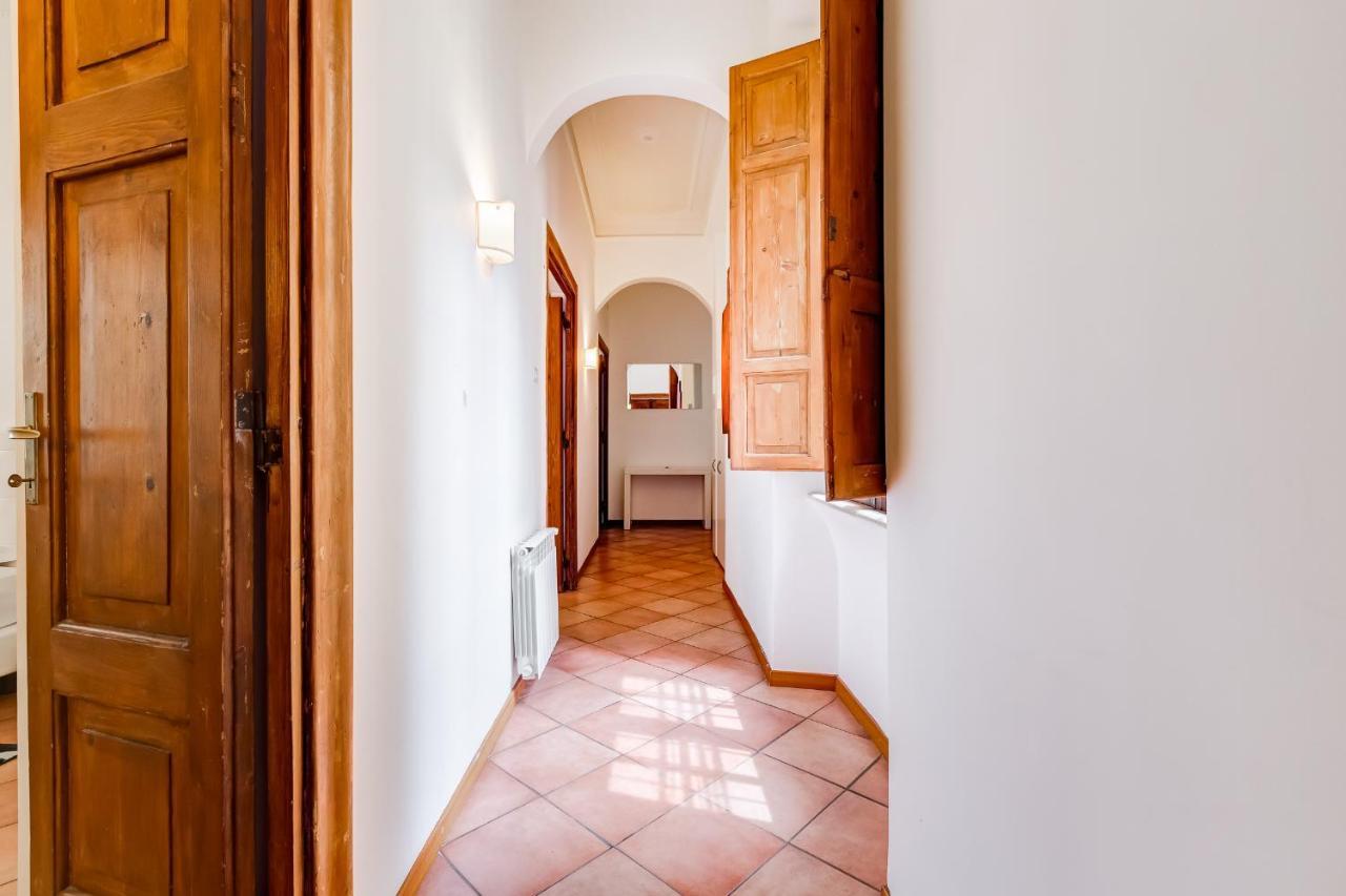 Apartment Vatican Germanico 107 *