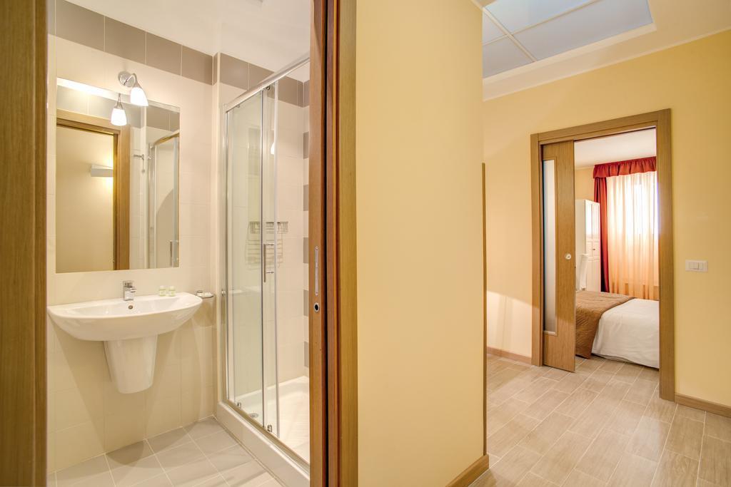 Guest house Floor Navona 2*