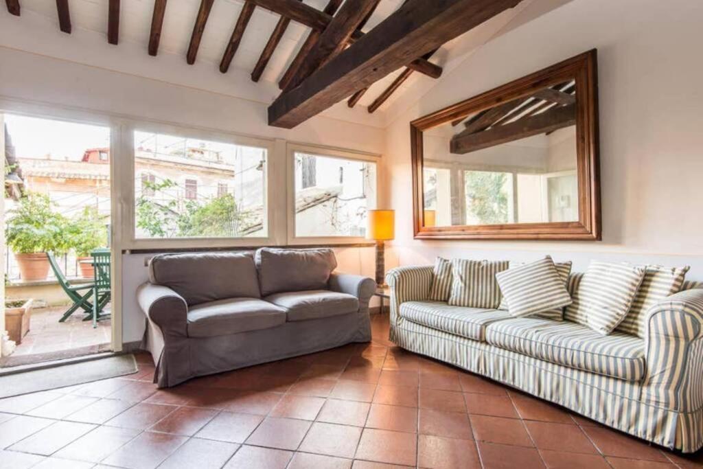 Campo De Fiori Luxury House *