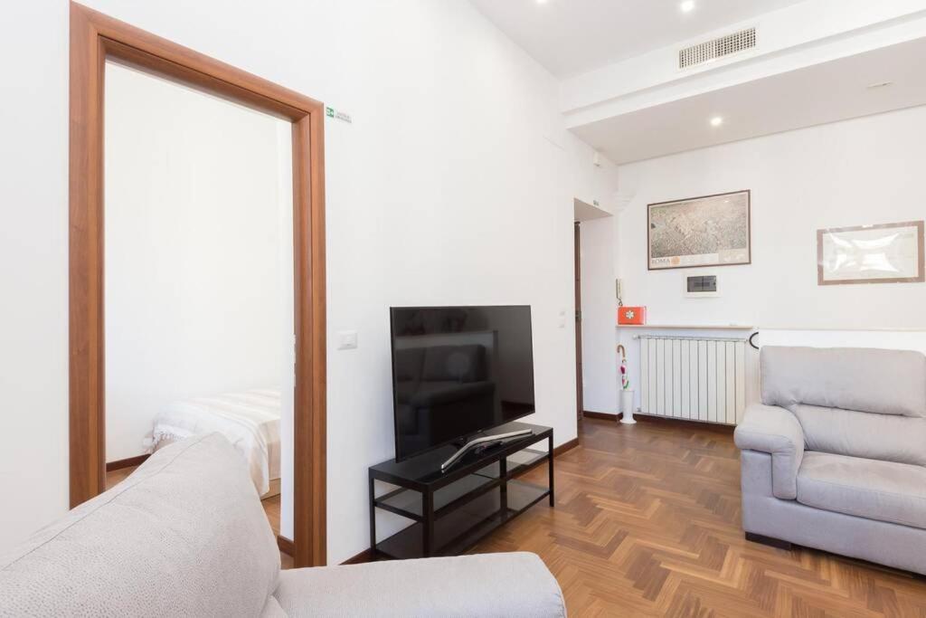 Appartamento Popolo Elegant Two Bedroom *