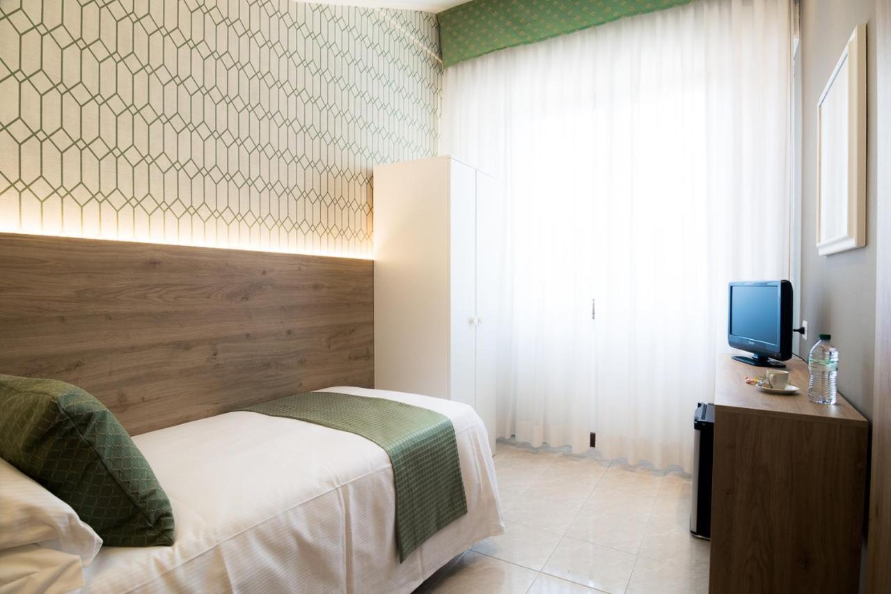 Pacific Hotel 3*