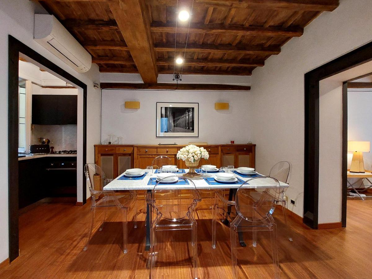 Ych-farnese Charme Apartment