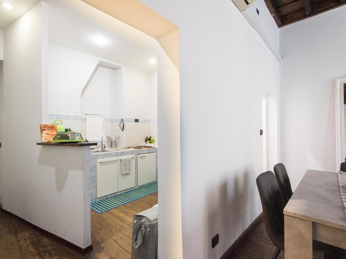 Apartment Muratte Facing Trevi's Fountain Rome