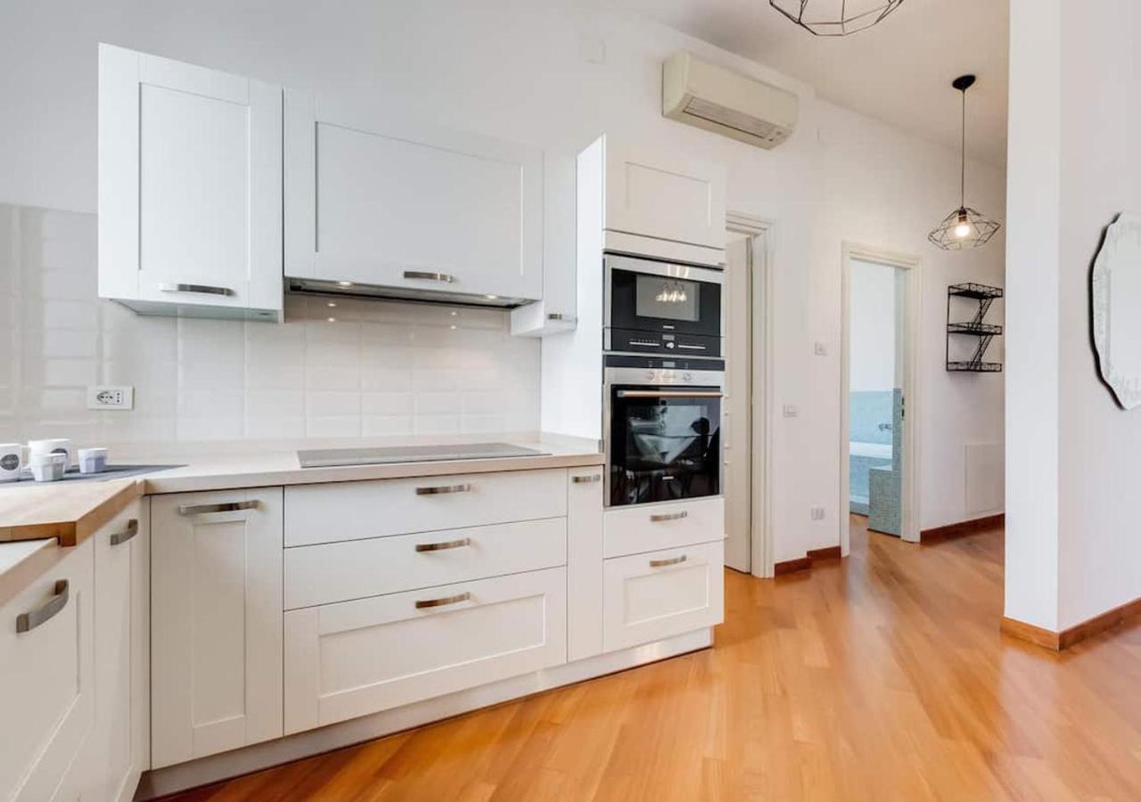 Modern, Stylish Flat Near Piazza Della Repubblica Vakantiehuis