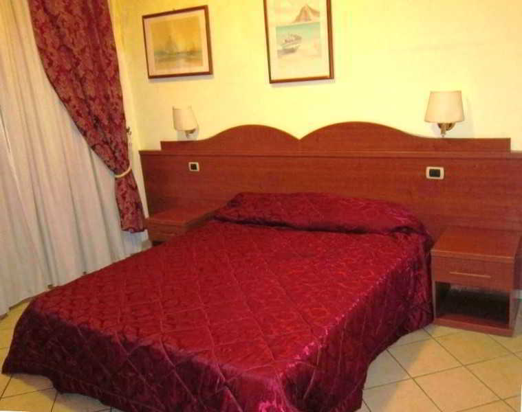 Terminal House 2*