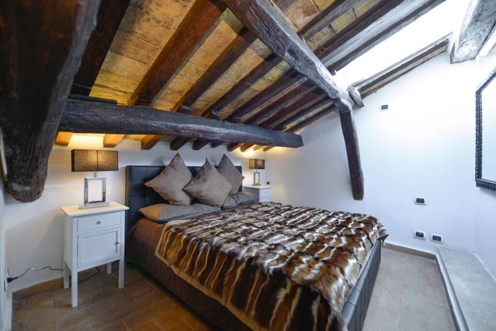 Appartement Ibernesi - Charming At The Forums Rome