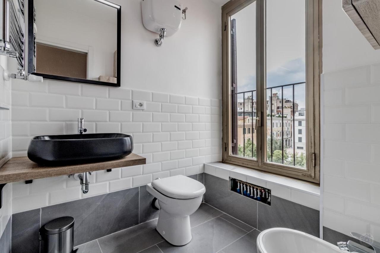 Guest house House Piramide Rome