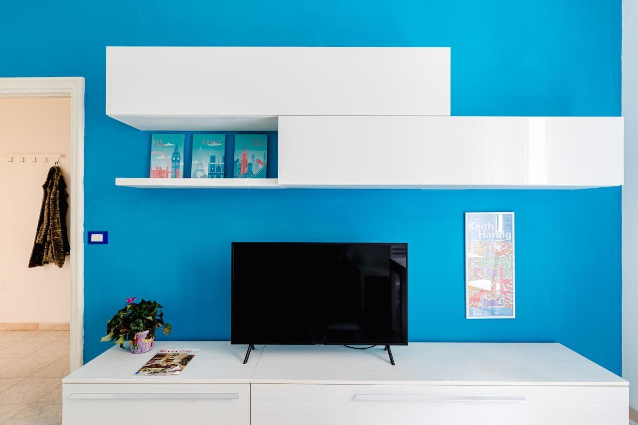Appartement Arezzo Apartment, Metro Bologna E Bus Per La Sapienza, 4 Persone, Wifi *