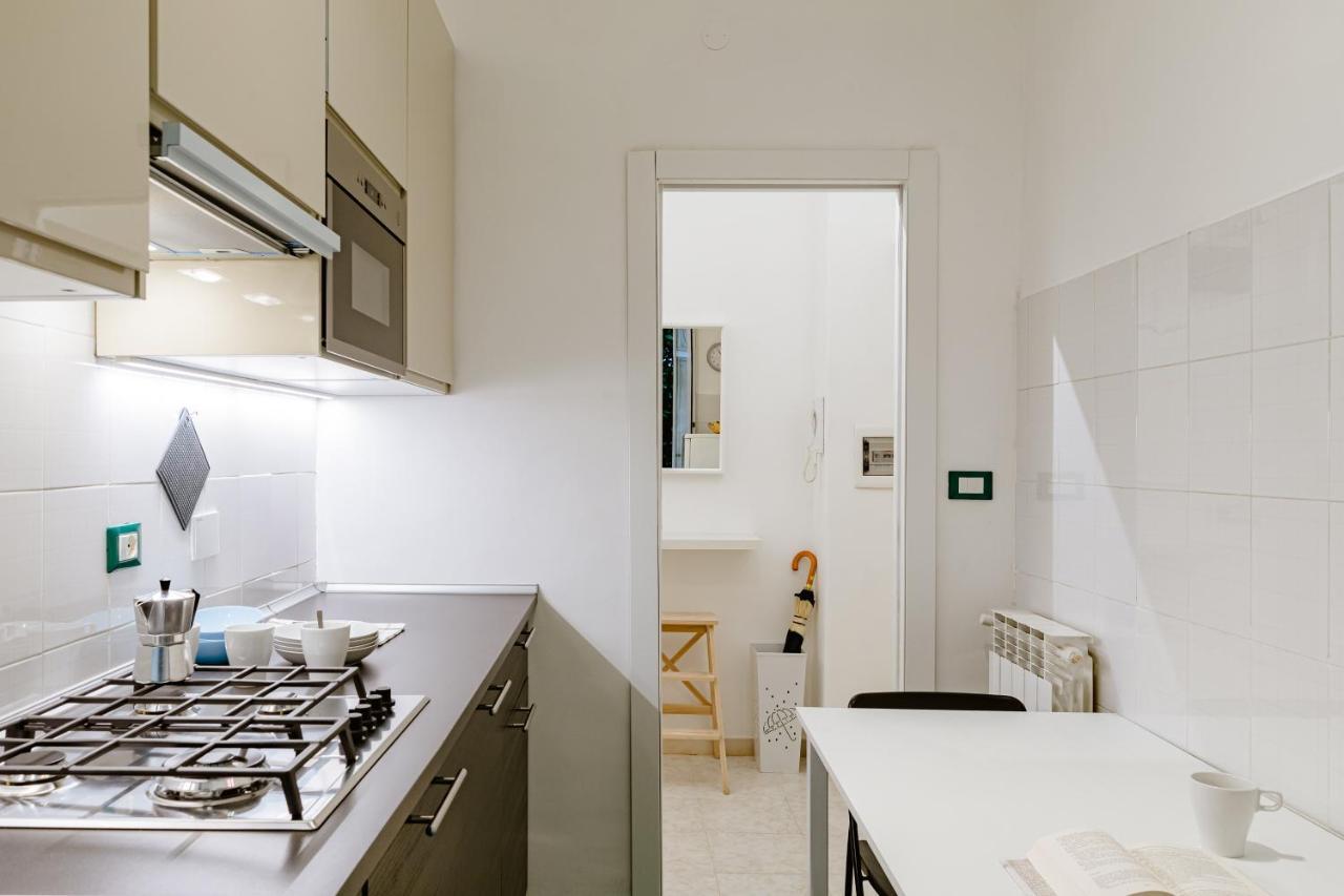 Appartement Arezzo Apartment, Metro Bologna E Bus Per La Sapienza, 4 Persone, Wifi *