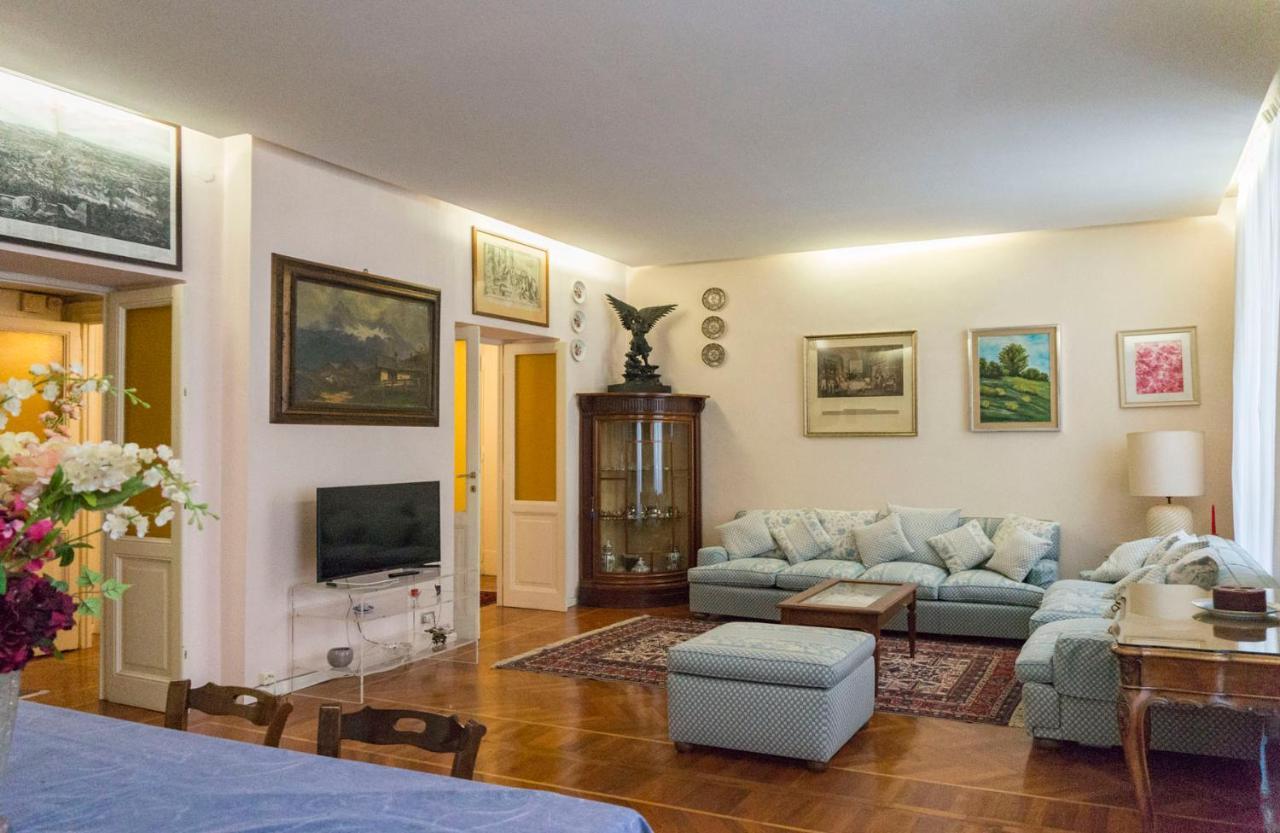 Luxury Art Atelier Apartment