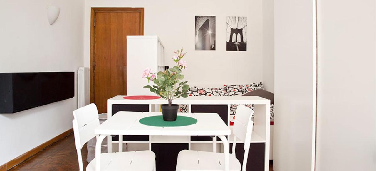 Kamchu Apartments: Ada Guest house Rome