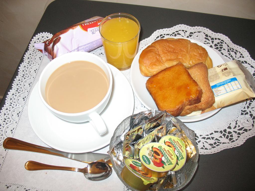 Privato Giuseppe Couette-café 3*
