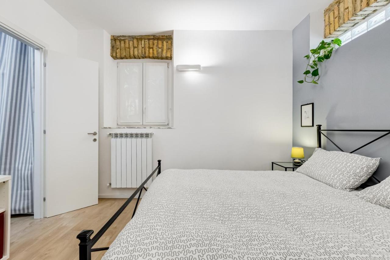 M&c San Pietro Basement House Appartement Rome
