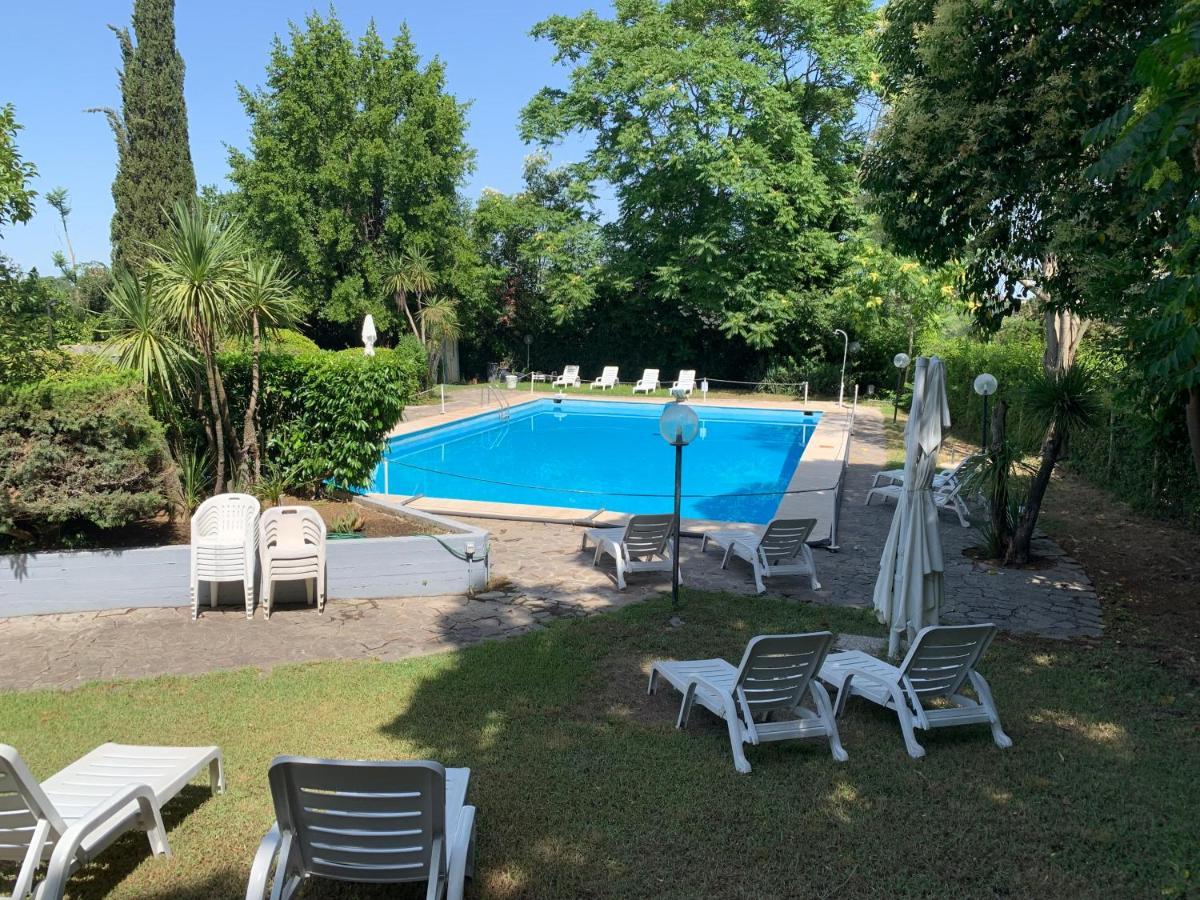 Apartment Penthouse Aureliana Attico Con Piscina A Rome