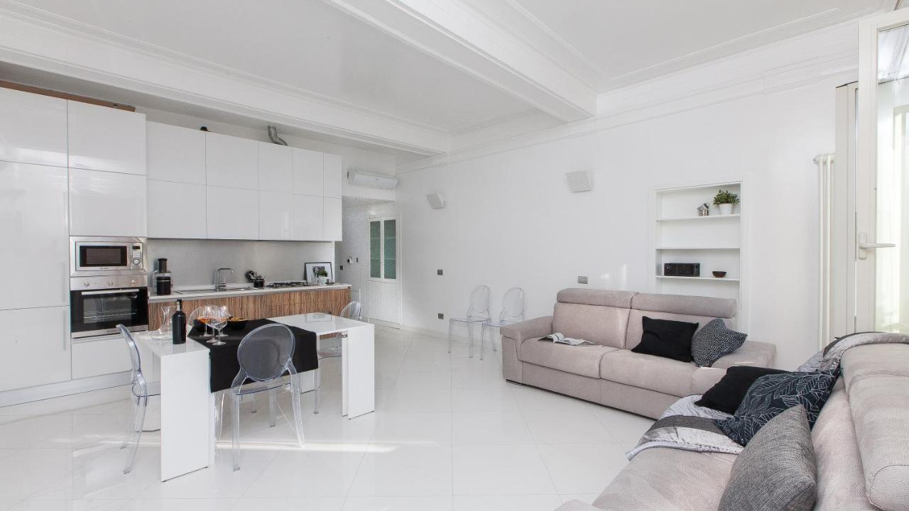 Apartment Piazza Venezia White Rome