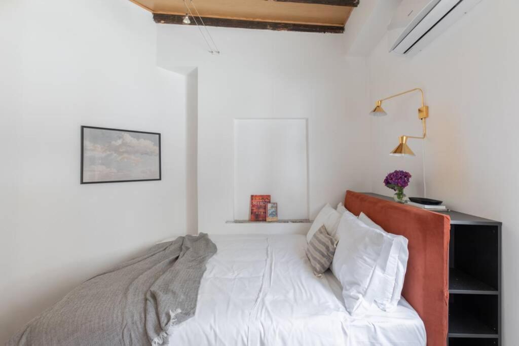 Iflat Opera Penthouse With Terrace Apartment