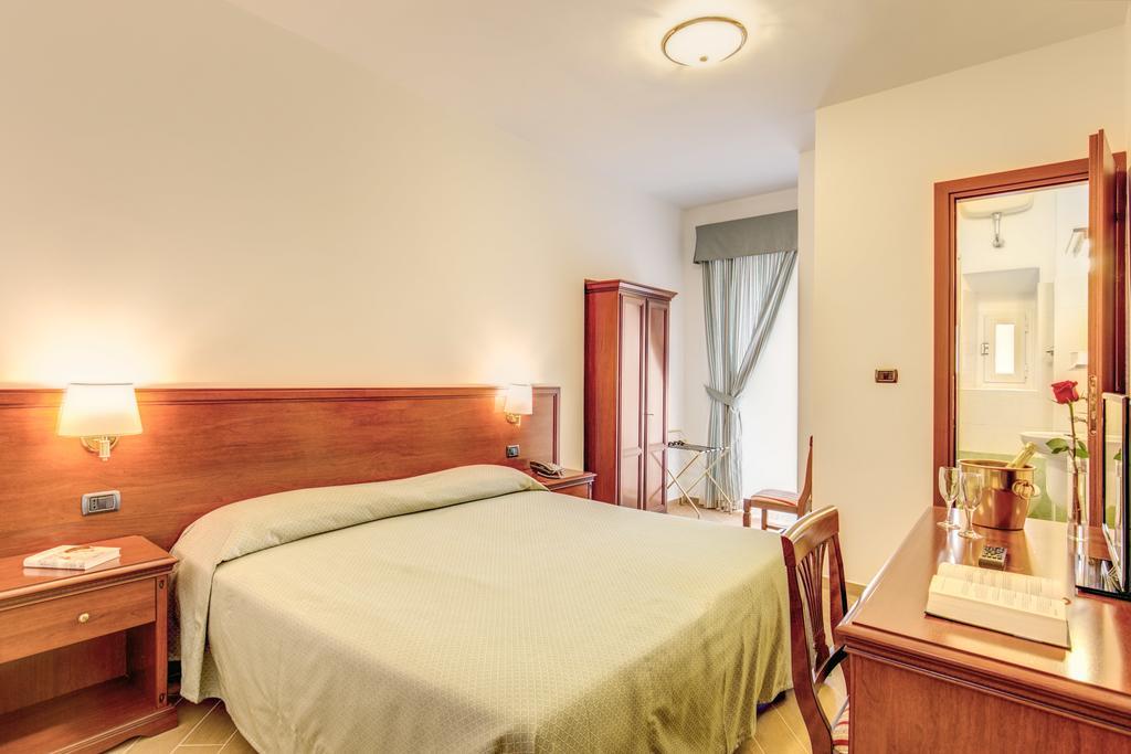 Flavio 3* Rome