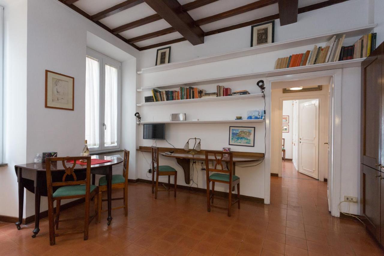 Campo De Fiori Lovely Appartement