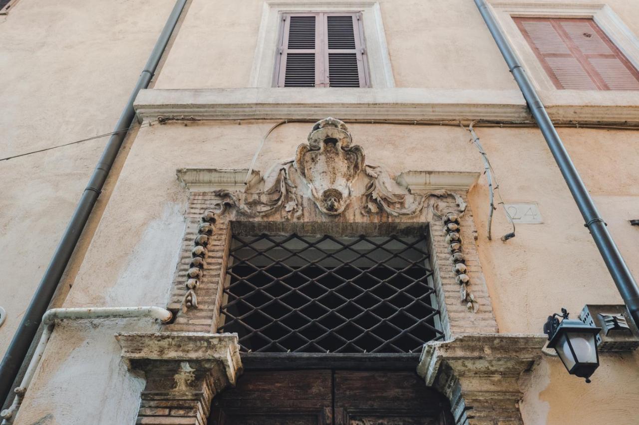 La Vetrina, The Renaissance Charme Of Piazza Navona Apartment