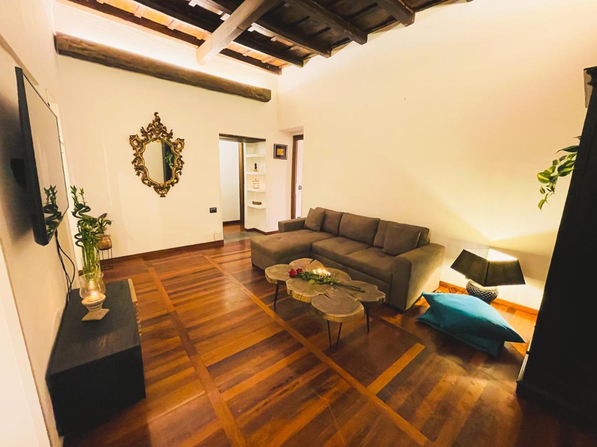 Trevi Fountain Luxury Apartment Rome