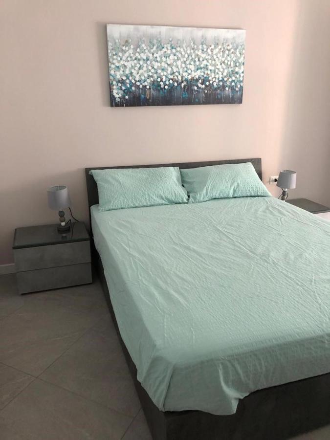Furio Camillo Luminoso Apartment