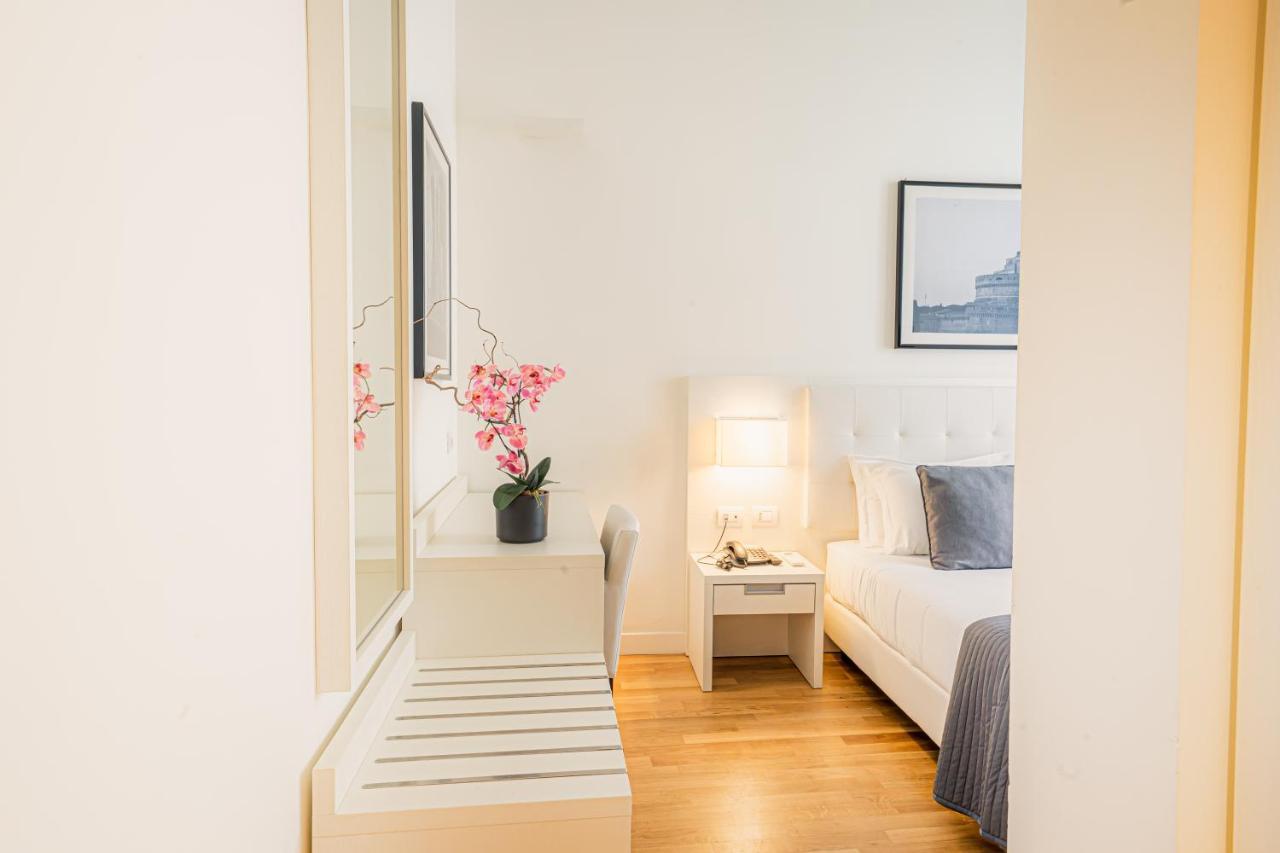 Capitals Luxury River 2* Roma