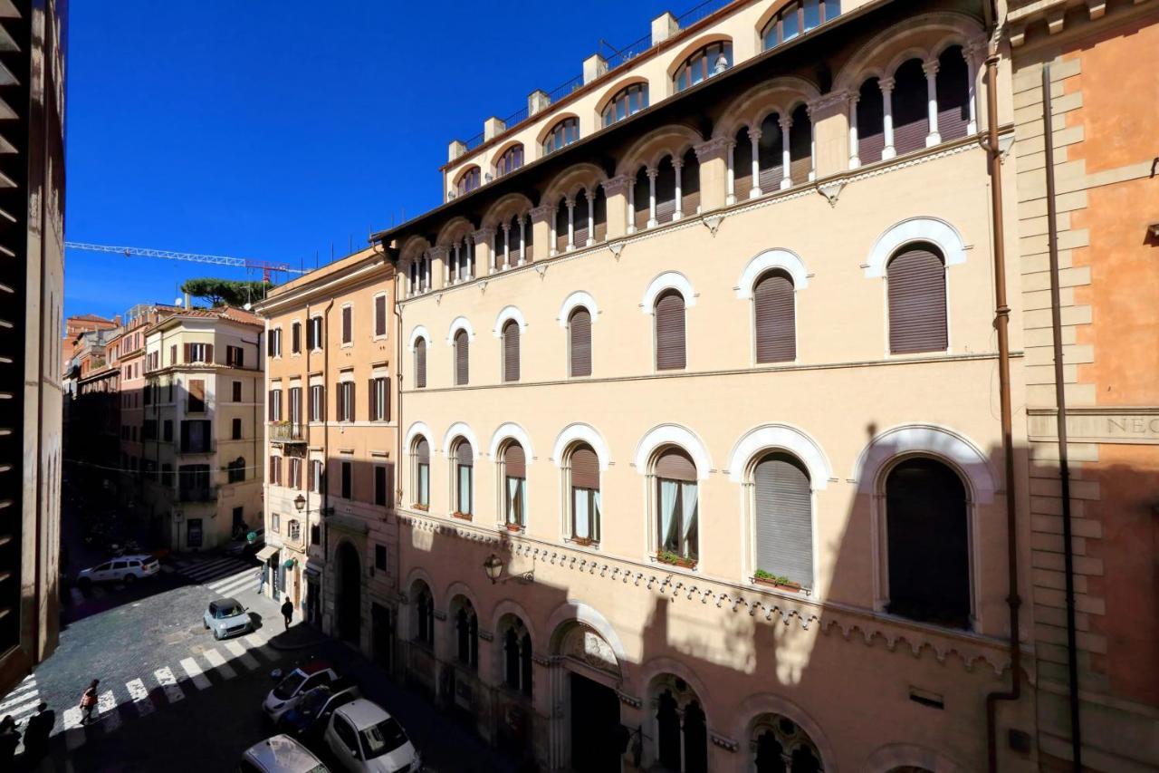Apartment Sistina Rome