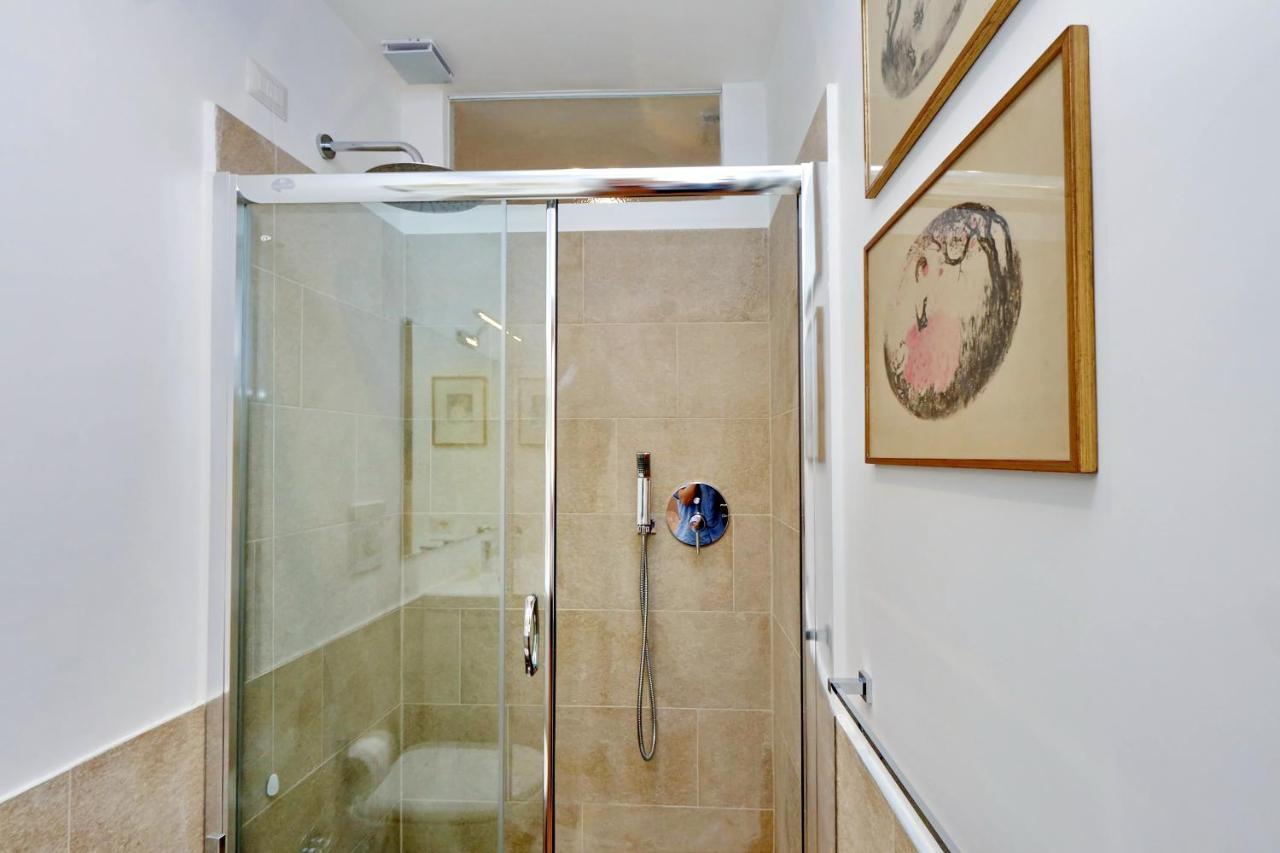 Apartment Sistina *