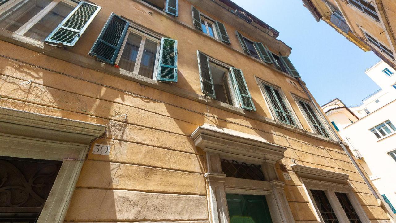 Trastevere Alexander In *