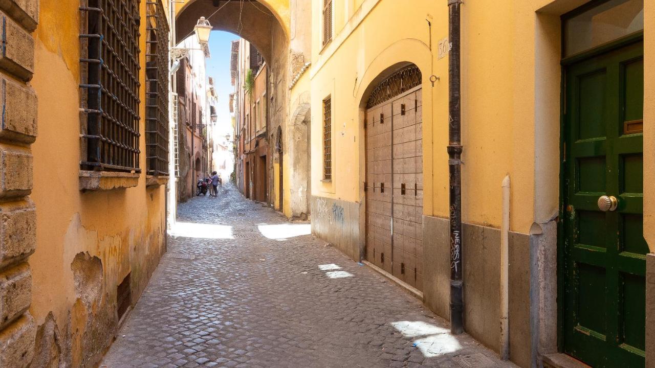 Cappellari In *