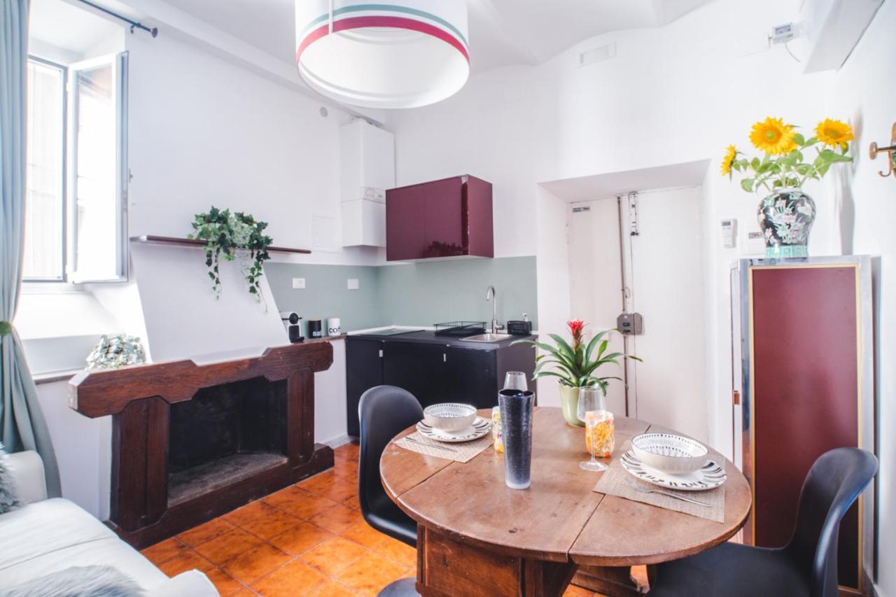 La Vetrina, The Renaissance Charme Of Piazza Navona Apartment Rome