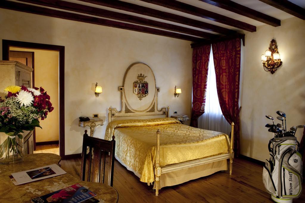 Castello Della Castelluccia Hotel Rome