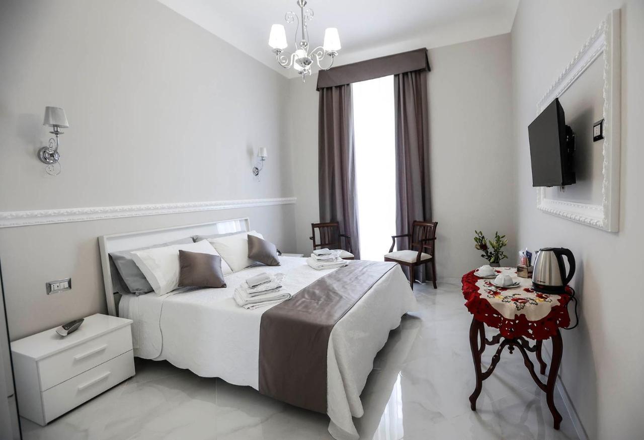 Casa Lili Roma, *