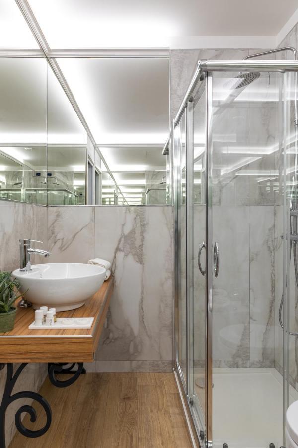 Livia Valeria Palace Aparthotel Rome