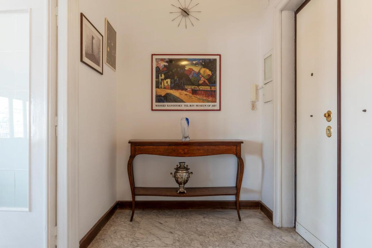 Roomy And Bright With Terrace Apartamento Roma